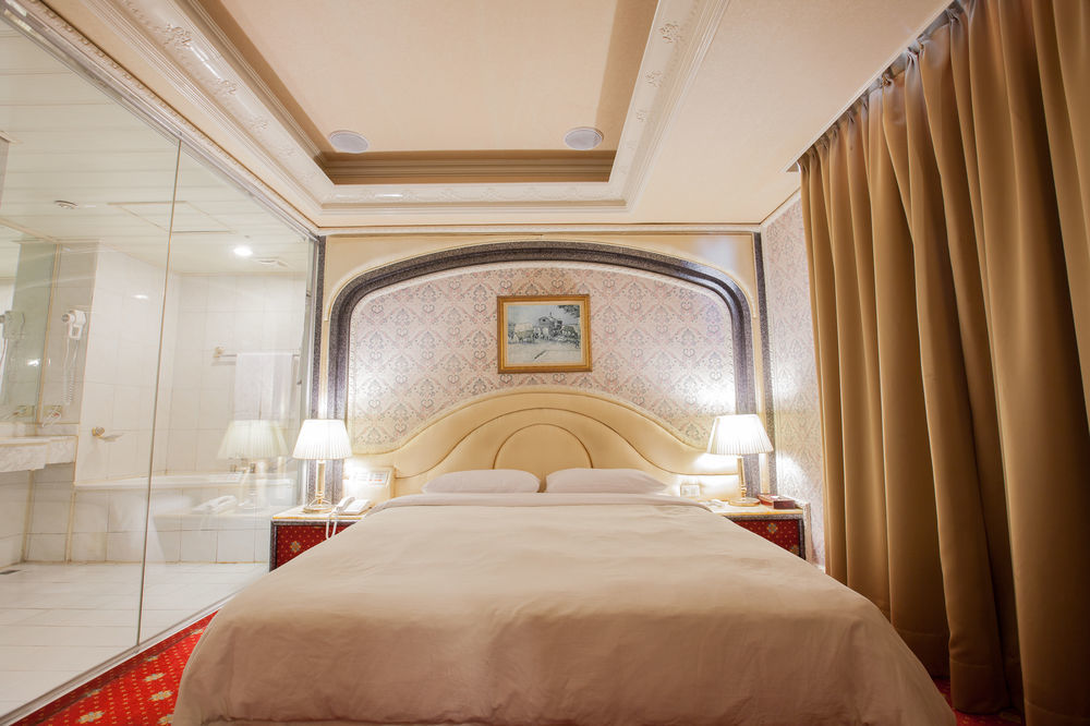 Mila Hotel Taichung Eksteriør bilde