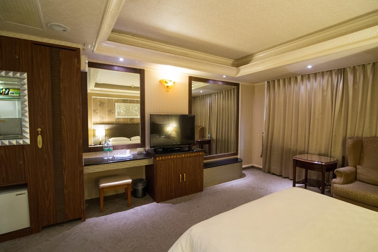 Mila Hotel Taichung Eksteriør bilde