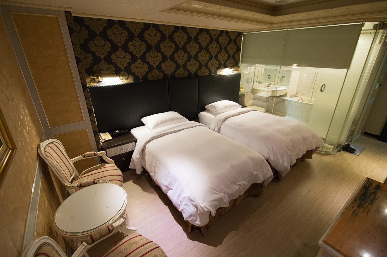 Mila Hotel Taichung Eksteriør bilde